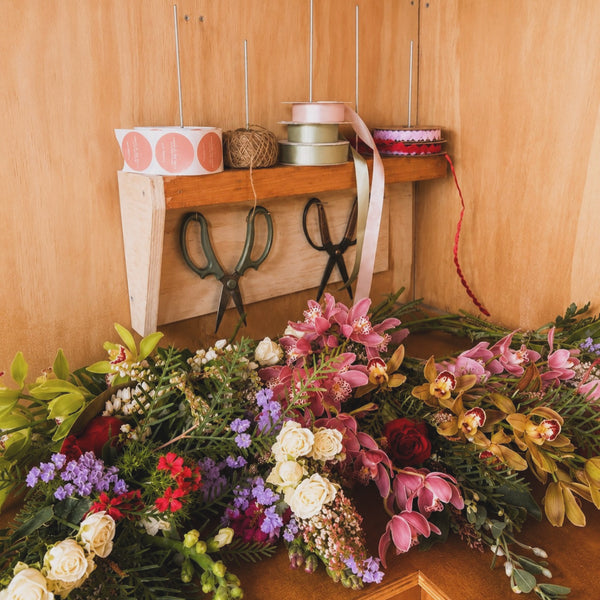 Flora in the Wild x Montys Wild Spring Posy Workshop